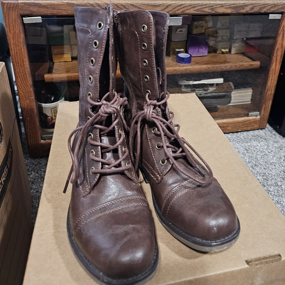 Cambridge Select Women's Combat Military Lace Up Inside Zipper Boot